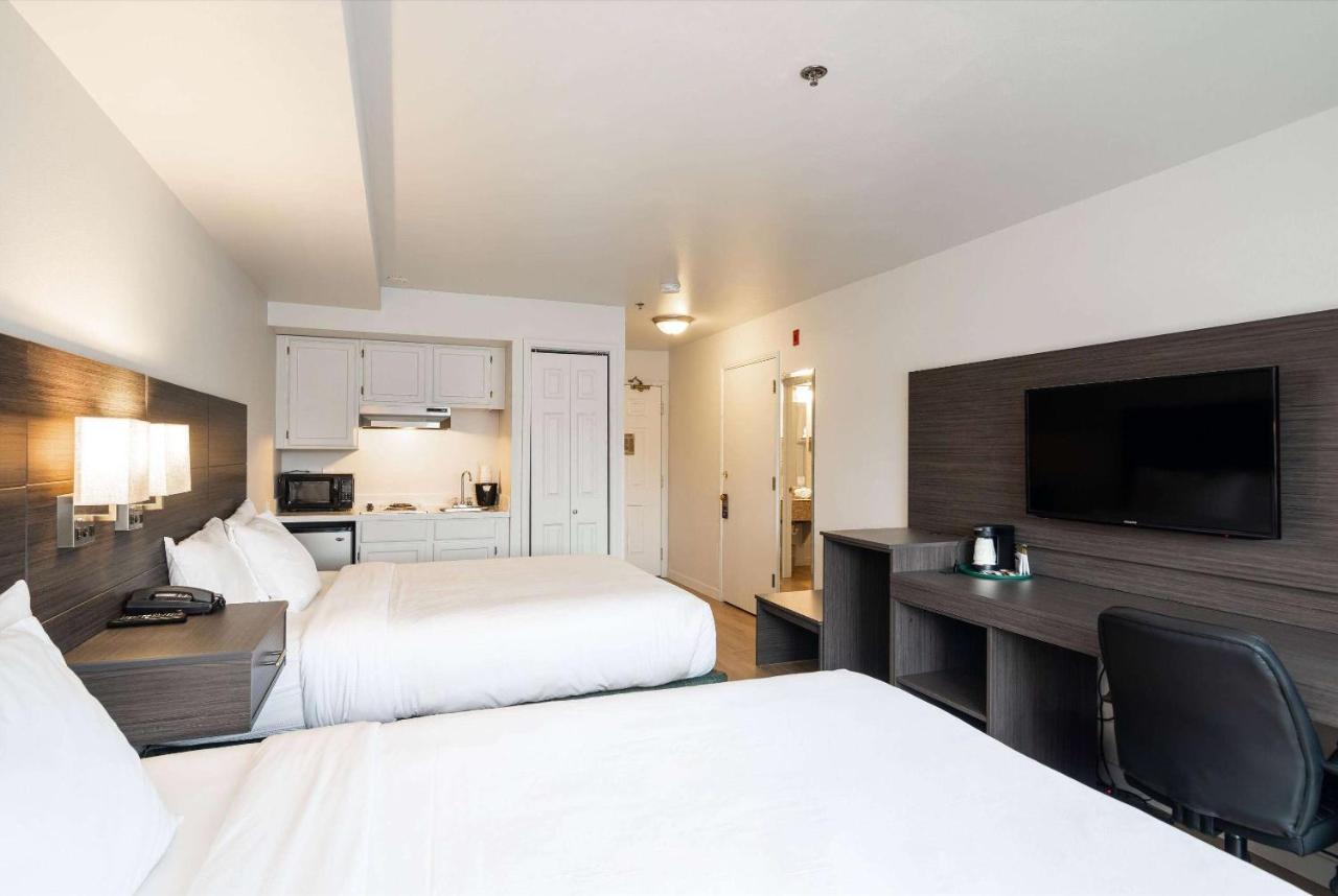 Baymont Inn & Suites By Wyndham Bellingham Exteriér fotografie